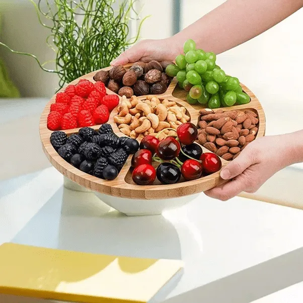 „Loop“ Bambus Snackteller – drehbarer Fuß